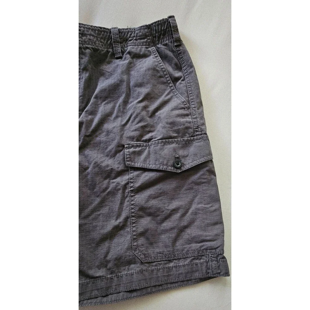 IZOD Saltwater Ripstop Cargo Shorts Mens 32 Asphalt Grey Stretch Outdoor New